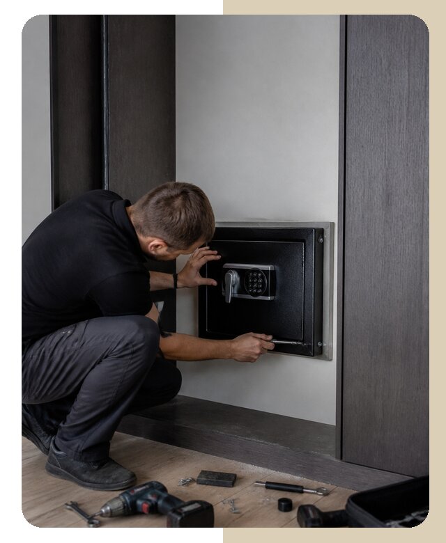 Установка встраиваемого сейфа в Сосновоборске от 4655 р. | ДвериЛегко-Ссб